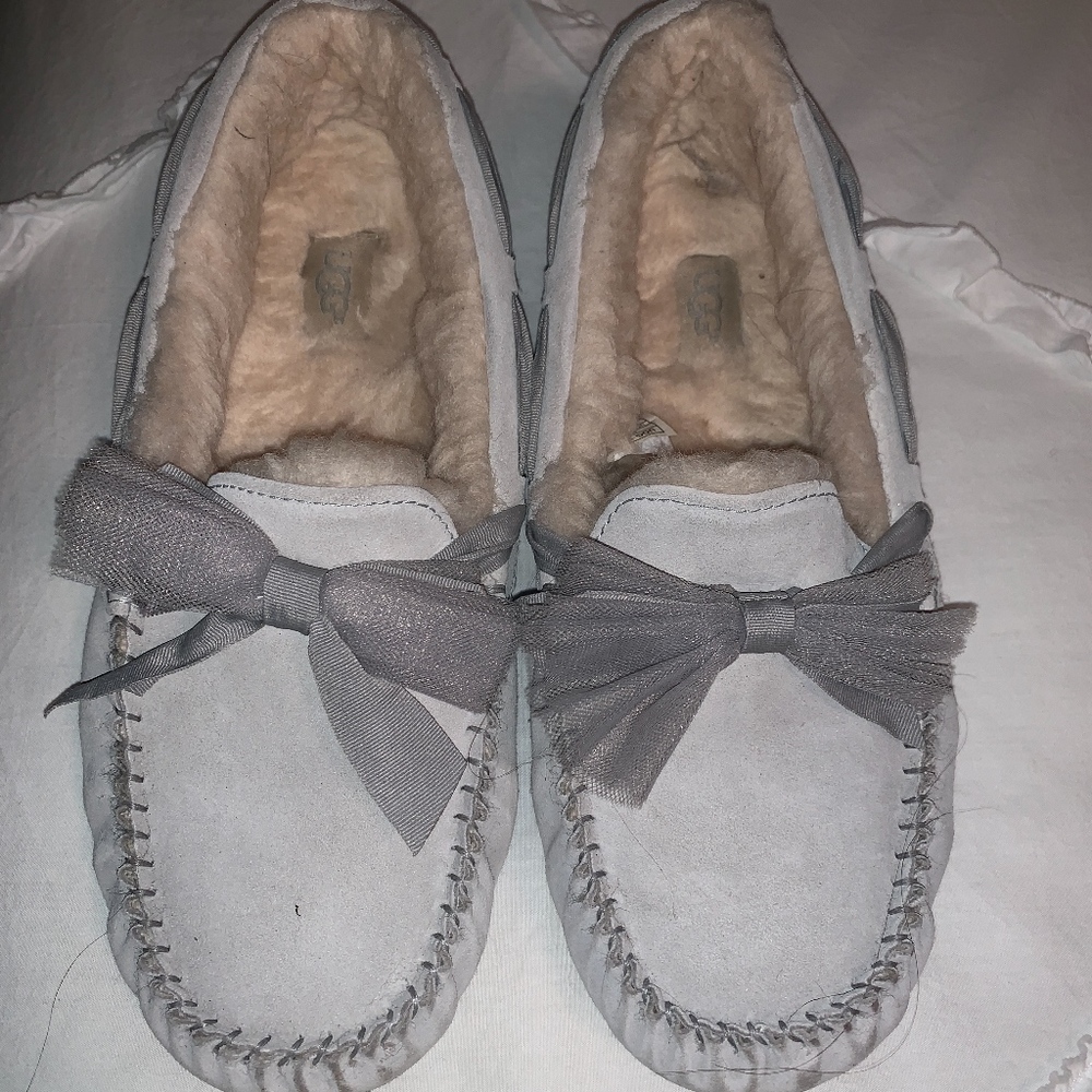 UGG Dakota Tulle Bow Suede slippers